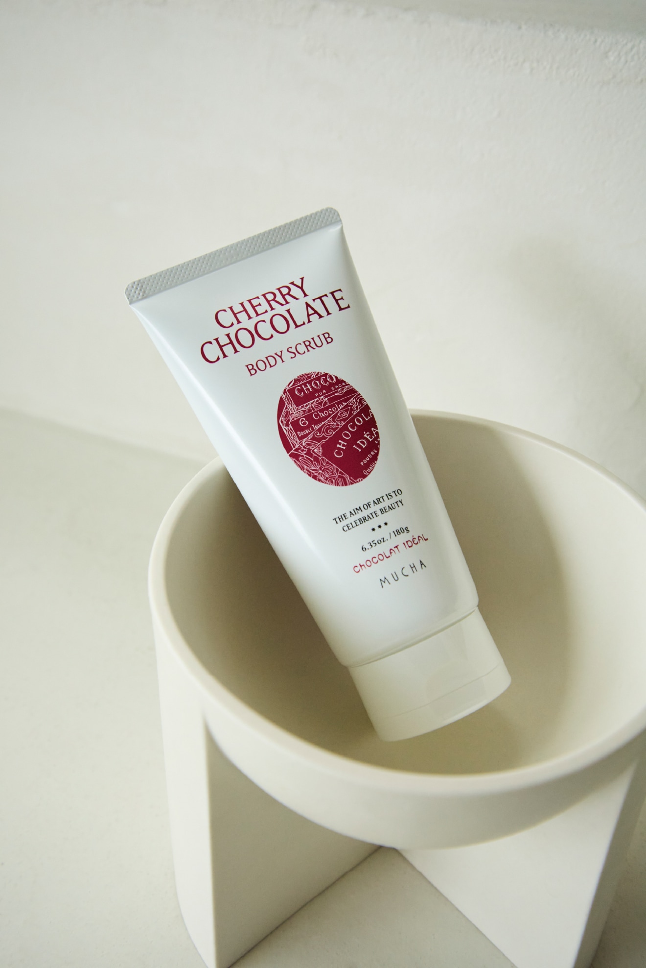 フレグランスボディスクラブ ショコラ・イデアル チェリーチョコレート商品写真